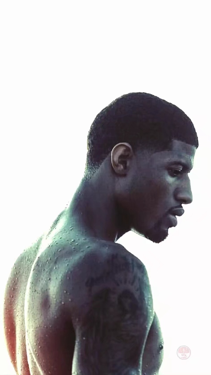 芬奇：海兰德实力很强&打球很聪明 是一位传球为主且能得分的球员（芬奇盛赞海兰德：球商在线实力不俗，以传控为主兼具得分能力）