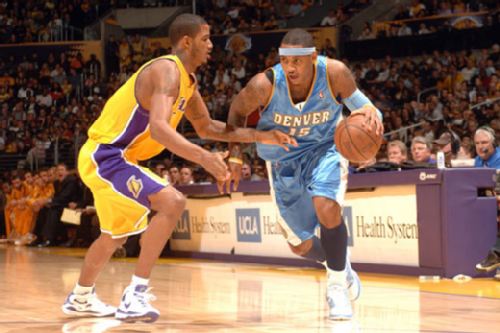 情绪不佳，吉拉西在下半场被换下时拒绝与主教练科瓦奇握手（情绪不悦，吉拉西下半场被换下时拒绝与主帅科瓦奇握手）