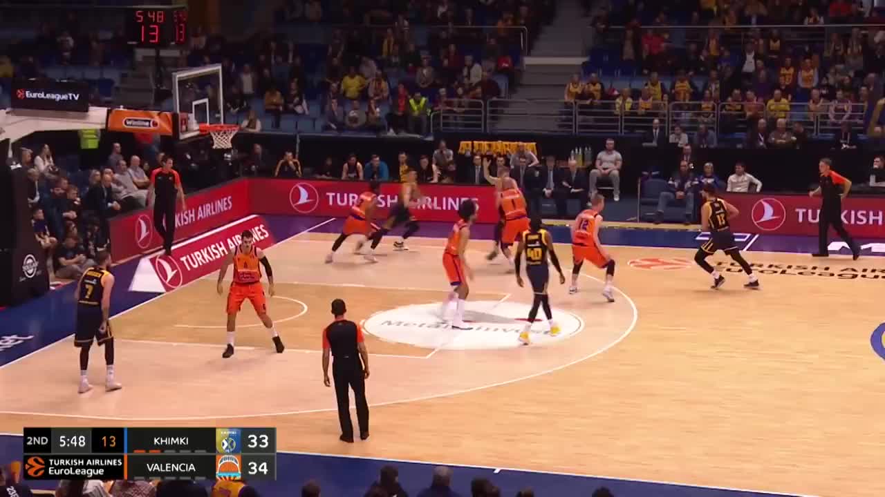 科克达成西甲500场里程碑，成代表单一球队第七人（科克完成西甲500场，史上第七位仅效力一队达此里程碑的球员）