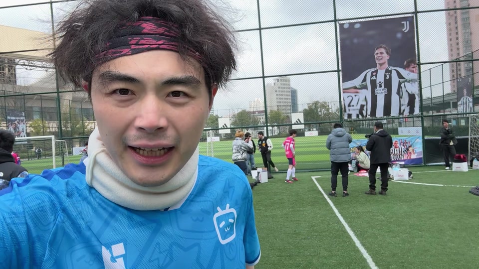 哈克斯：每个人都要好好自省从做好自己开始 我始终对球队有信心（哈克斯：每个人都该先自省、把自己做好 我对球队始终充满信心）