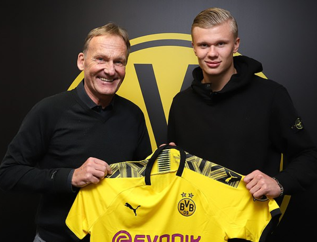 记者：国安厨师将退休，俱乐部将为其举办特殊的“退役”仪式（记者：国安厨师将告别岗位，俱乐部准备一场独特的“退役”仪式）